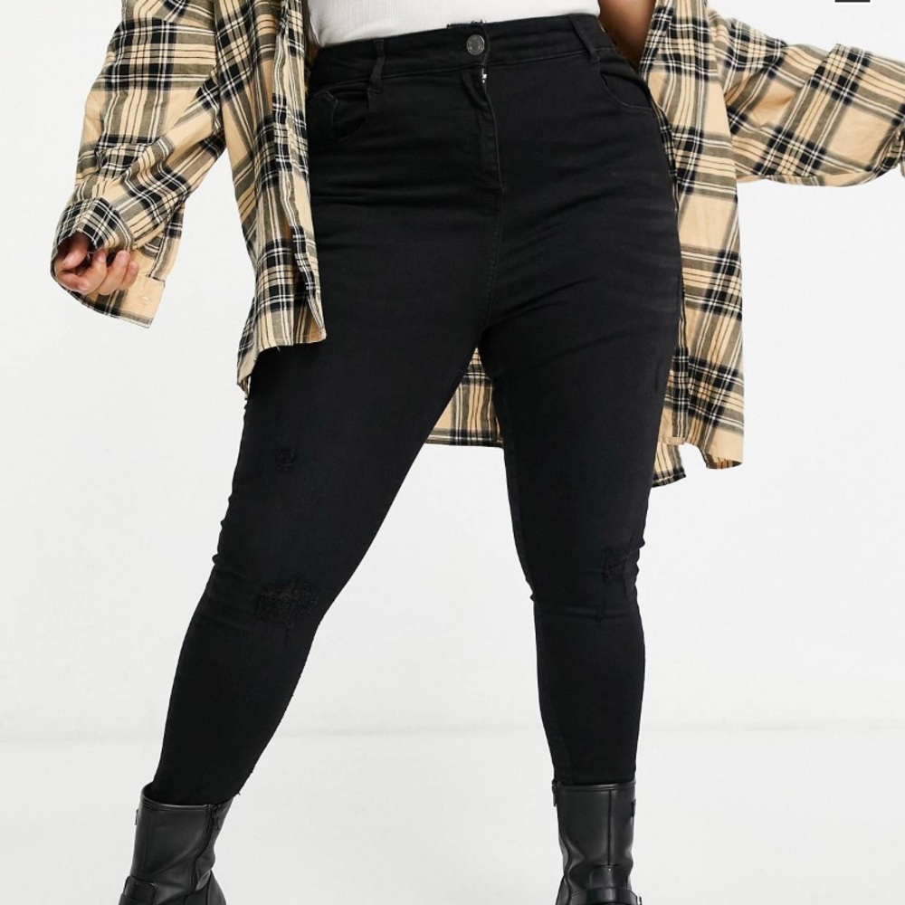 NWT HIGH WAISTED BLACK SKINNY JEANS